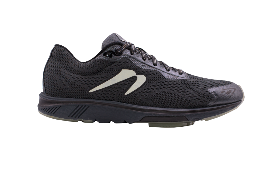 Men's Newton Running Gravity All Weather, Black/Gray, 14 D Medium