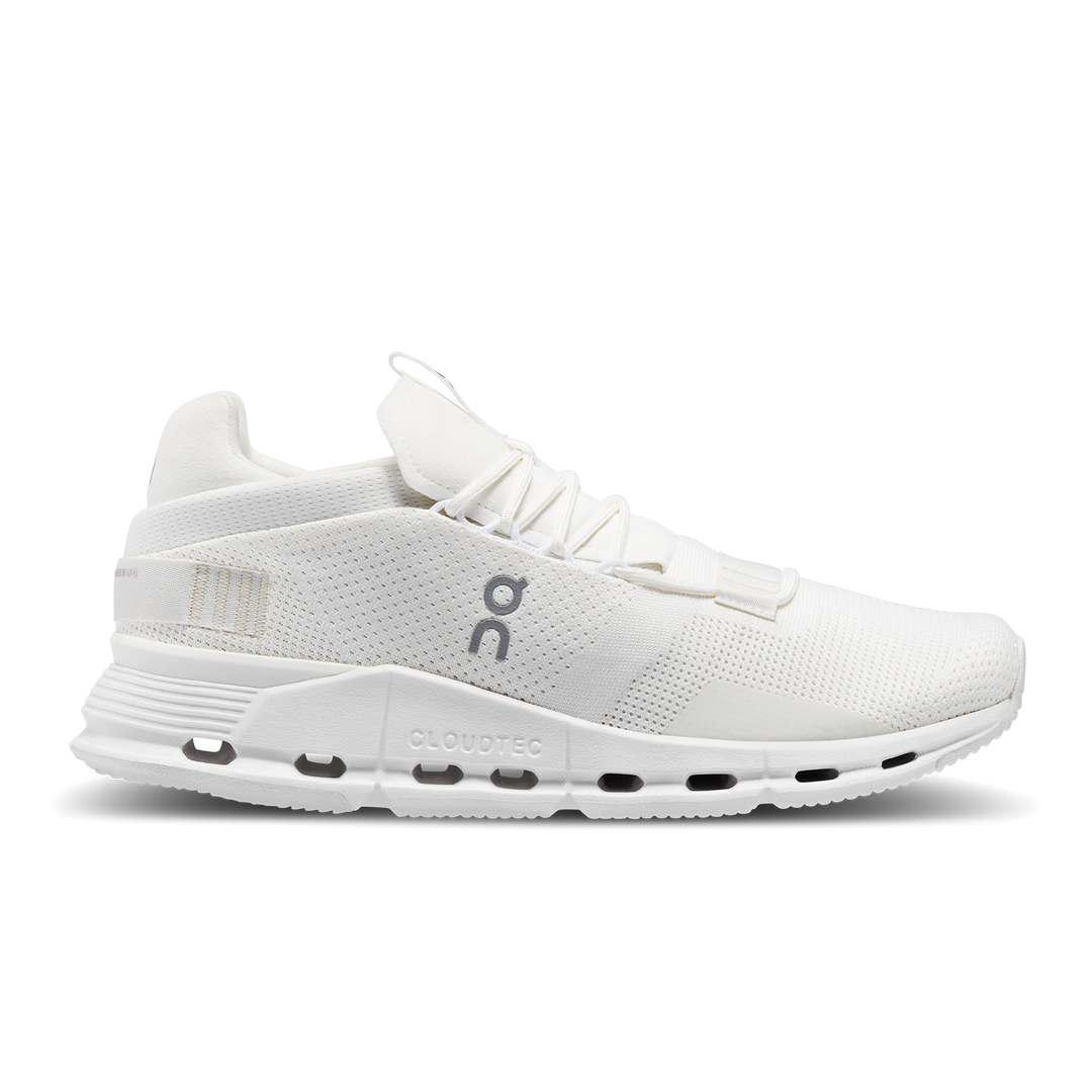 Men's On Cloudnova, Undyed-White/White, 7.5 D Medium