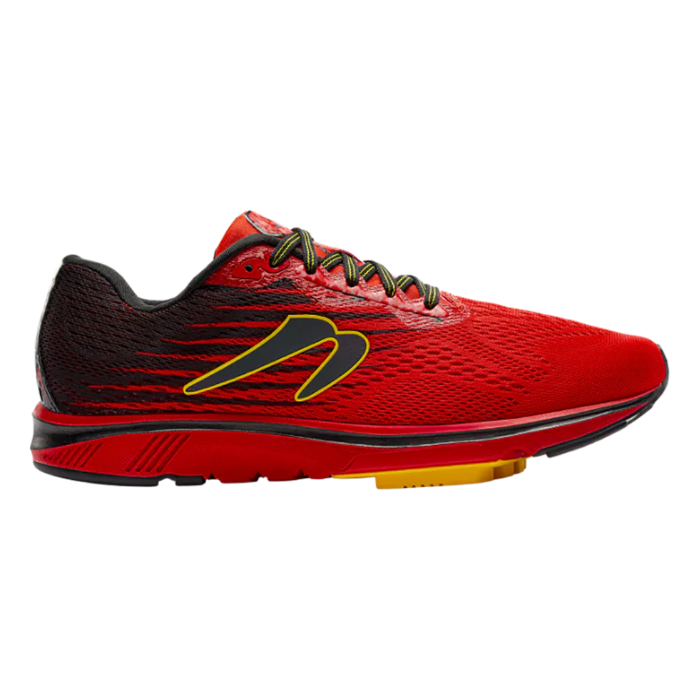 Men's Newton Running Motion 12, Red/Black, 6 D Medium