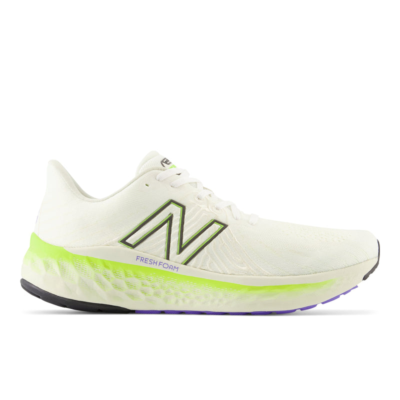 Men's New Balance Fresh Foam Vongo v5, Sea Salt/Thirty Watt, 9 D Medium